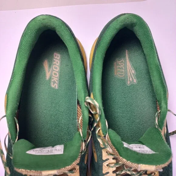 Brooks running walking shoes mens 11.5 Green and gold size 11,5 for men lucky - Picture 9 of 10